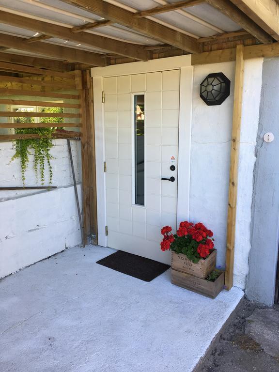 Rum I Villa - Kaerleksudden Norrtaelje Exterior foto